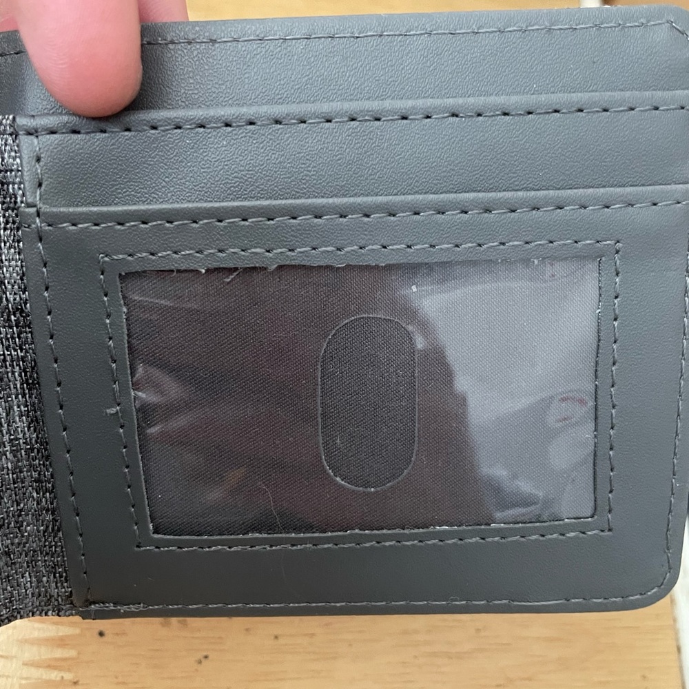 RFID Wallet - Picture 4 of 6